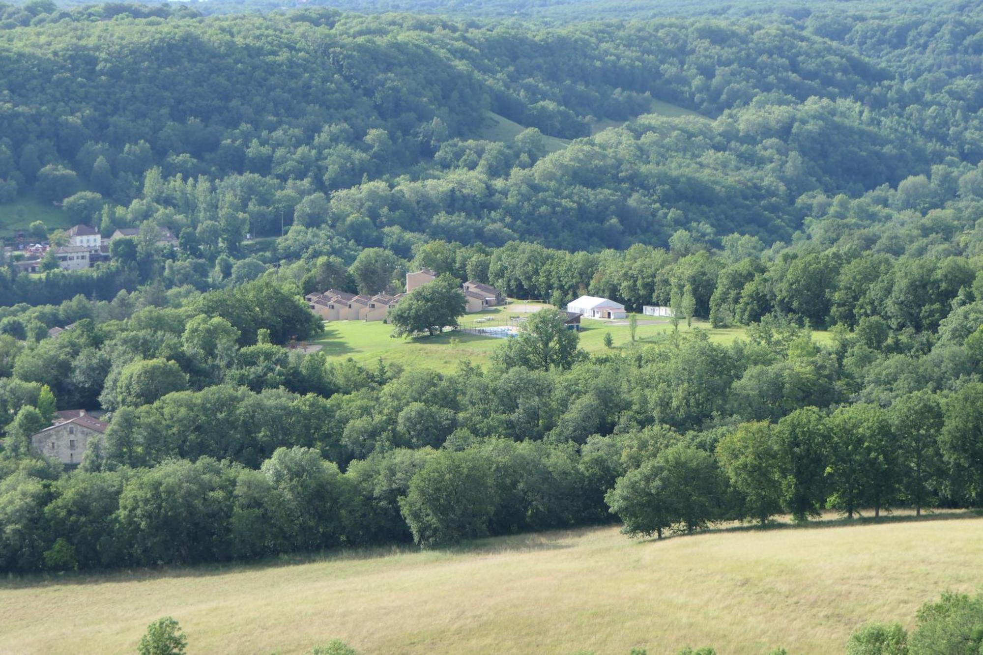 Village Bord De Ciel Caylus Exteriör bild